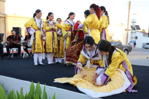 Kına yaktılar Tıraş ettiler  Yorgan diktiler